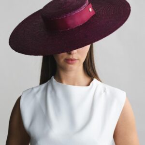 Sombrero Berlín GUINDA prueba